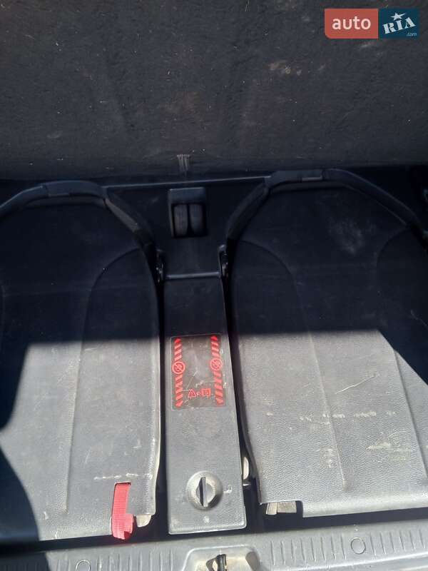 Минивэн Renault Scenic 2004 в Владимире фото 5 Минивэн Renault Scenic 2004 в Владимире