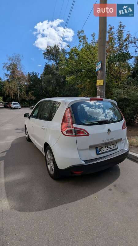 Мінівен Renault Scenic 2011 в Дніпрі фото 6 Мінівен Renault Scenic 2011 в Дніпрі