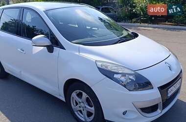 Минивэн Renault Scenic 2011 в Измаиле
