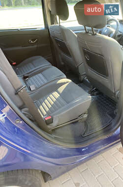 Минивэн Renault Scenic 2009 в 