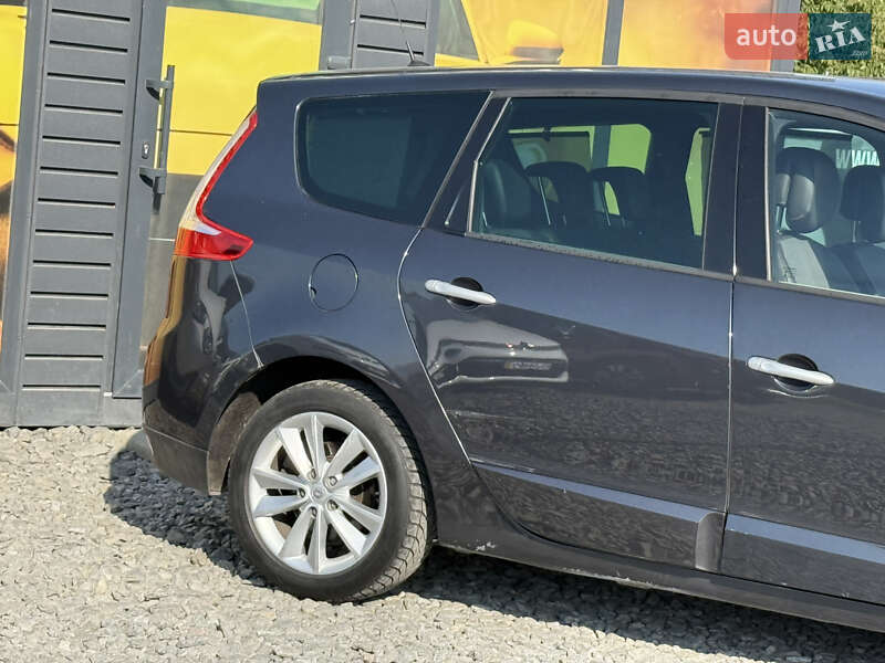 Минивэн Renault Scenic 2011 в Стрые