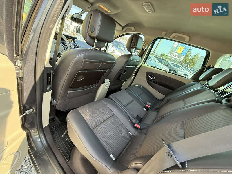 Минивэн Renault Scenic 2011 в Стрые