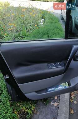 Минивэн Renault Scenic 2004 в 