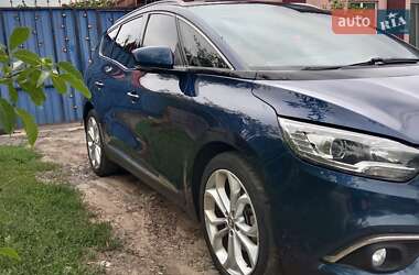 Минивэн Renault Scenic 2017 в 