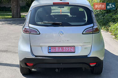 Минивэн Renault Scenic 2014 в 