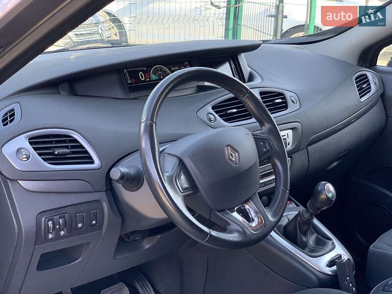 Минивэн Renault Scenic 2015 в Бердичеве