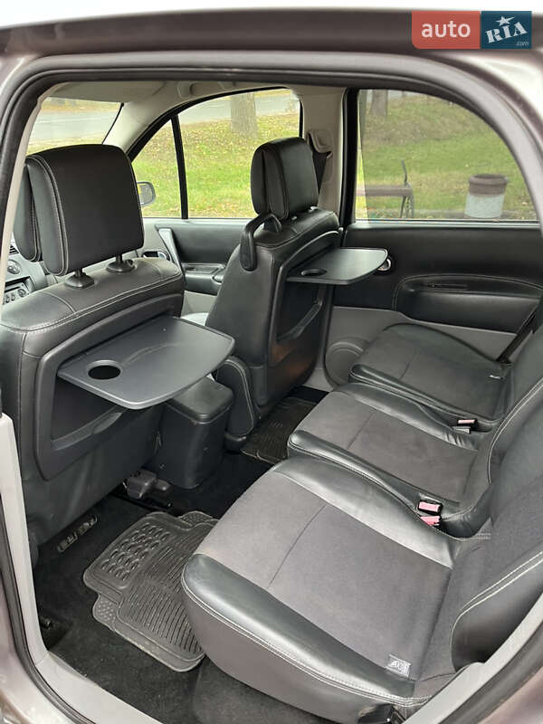 Минивэн Renault Scenic 2005 в Городне фото 9 Минивэн Renault Scenic 2005 в Городне