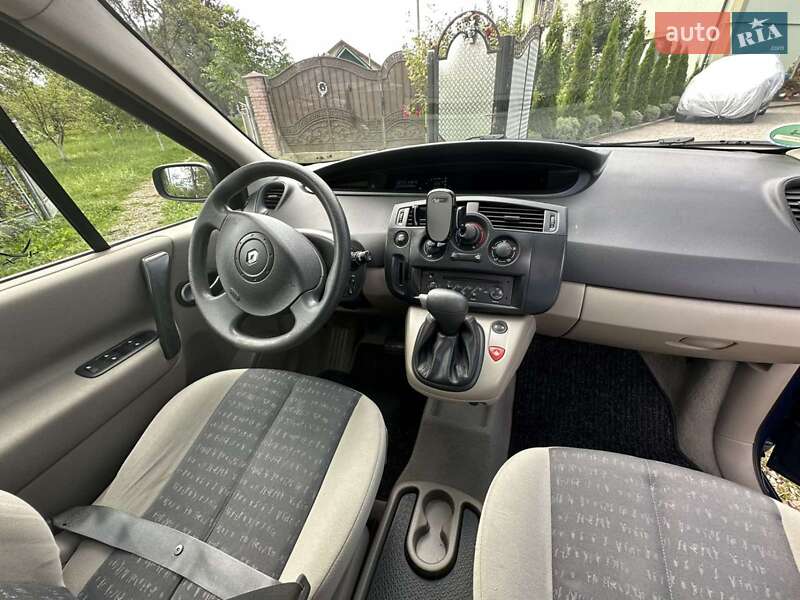 Минивэн Renault Scenic 2005 в Надворной