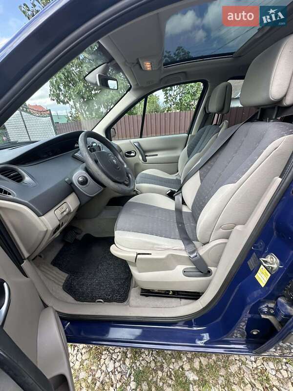Минивэн Renault Scenic 2005 в Надворной