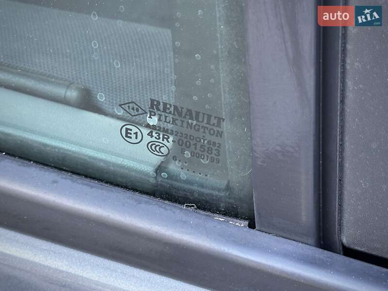 Минивэн Renault Scenic 2006 в Сумах