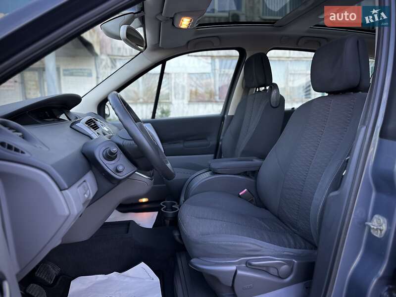 Минивэн Renault Scenic 2006 в Сумах