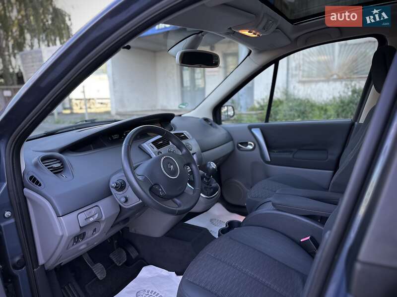 Минивэн Renault Scenic 2006 в Сумах