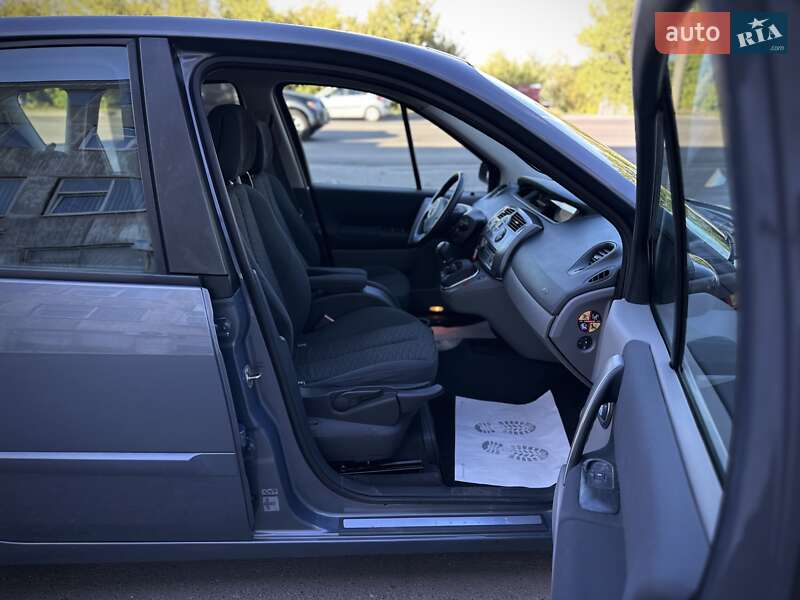 Минивэн Renault Scenic 2006 в Сумах