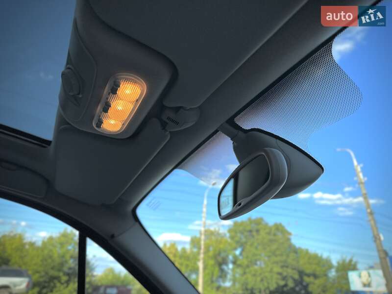 Минивэн Renault Scenic 2006 в Сумах