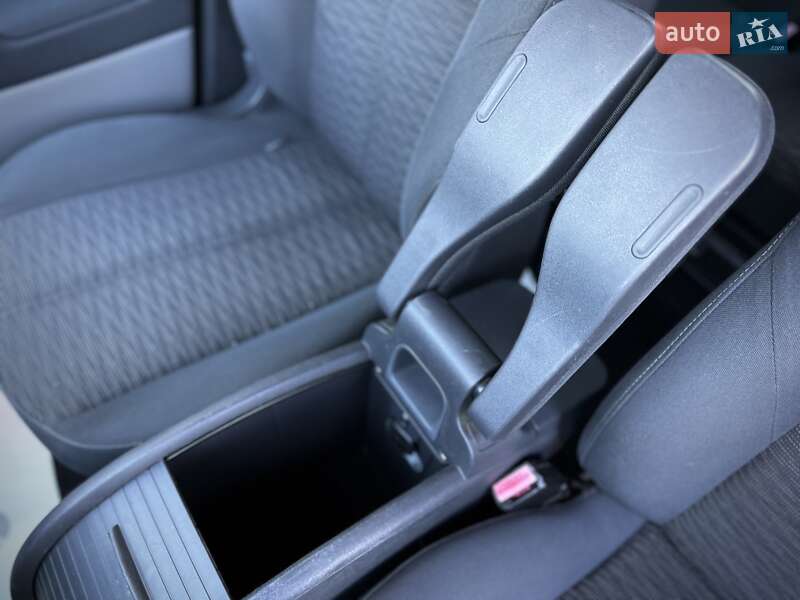 Минивэн Renault Scenic 2006 в Сумах