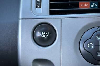 Минивэн Renault Scenic 2006 в 