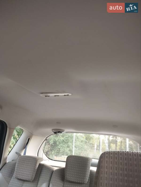 Минивэн Renault Scenic 2004 в Бахмаче