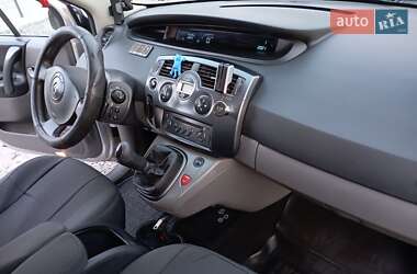 Минивэн Renault Scenic 2005 в 