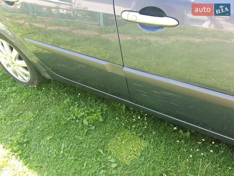 Мінівен Renault Scenic 2008 в Івано-Франківську