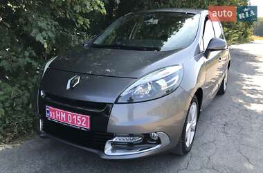 Минивэн Renault Scenic 2012 в 