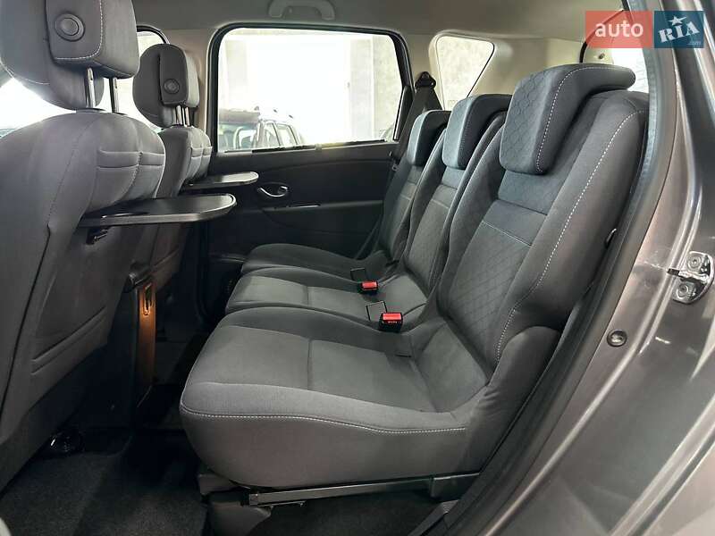 Минивэн Renault Scenic 2011 в Каменском