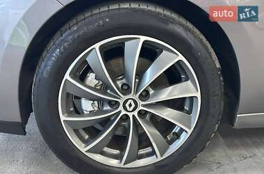 Минивэн Renault Scenic 2011 в 