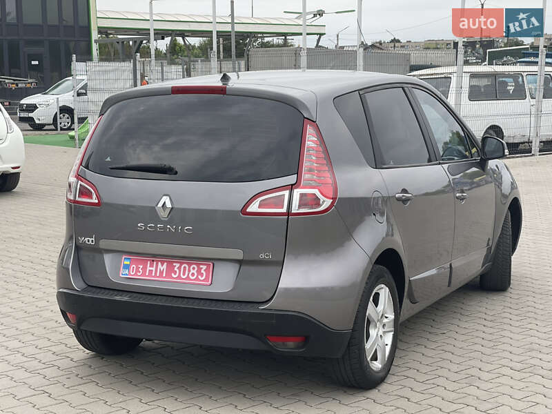 Мінівен Renault Scenic 2011 в Нововолинську