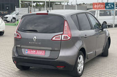 Минивэн Renault Scenic 2011 в 
