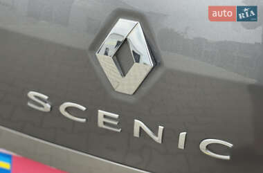 Минивэн Renault Scenic 2011 в 
