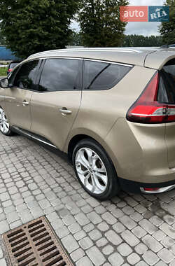 Минивэн Renault Scenic 2017 в 