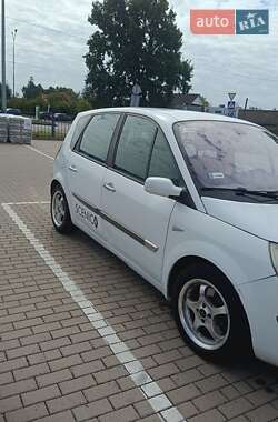 Мінівен Renault Scenic 2003 в Хусті