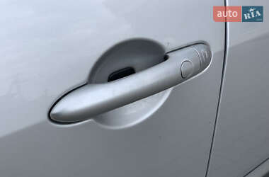 Минивэн Renault Scenic 2005 в 