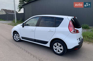 Минивэн Renault Scenic 2011 в Ровно