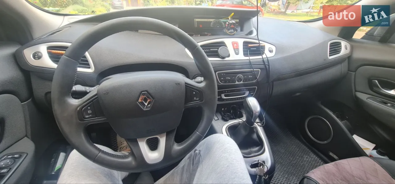 2010 Renault Scenic - мініатюра 15