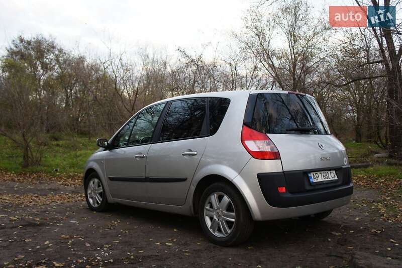 Мінівен Renault Scenic 2005 в Запоріжжі