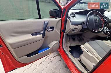 Минивэн Renault Scenic 2005 в 