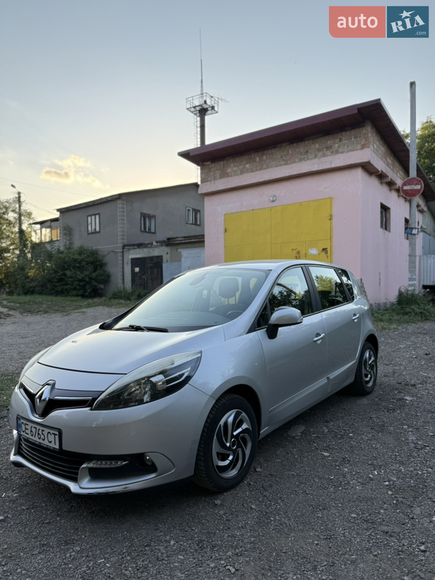 2014 Renault Scenic - мініатюра 2