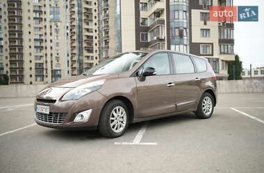 Мінівен Renault Scenic 2011 в Києві