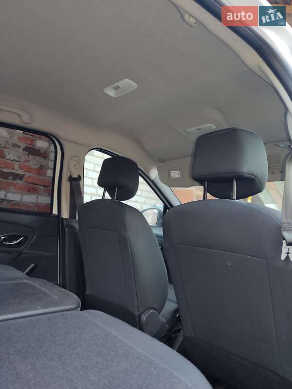 Минивэн Renault Scenic 2012 в Сумах