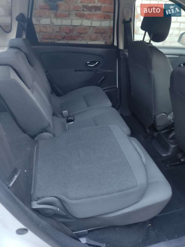 Минивэн Renault Scenic 2012 в Сумах