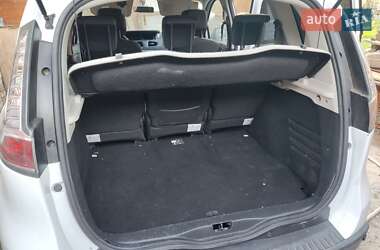 Минивэн Renault Scenic 2012 в 