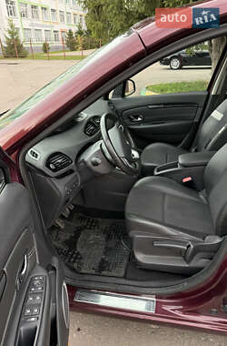 Минивэн Renault Scenic 2012 в 