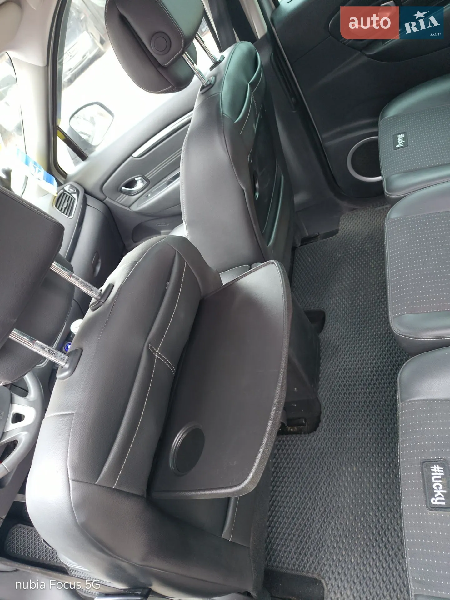 2011 Renault Scenic - мініатюра 11