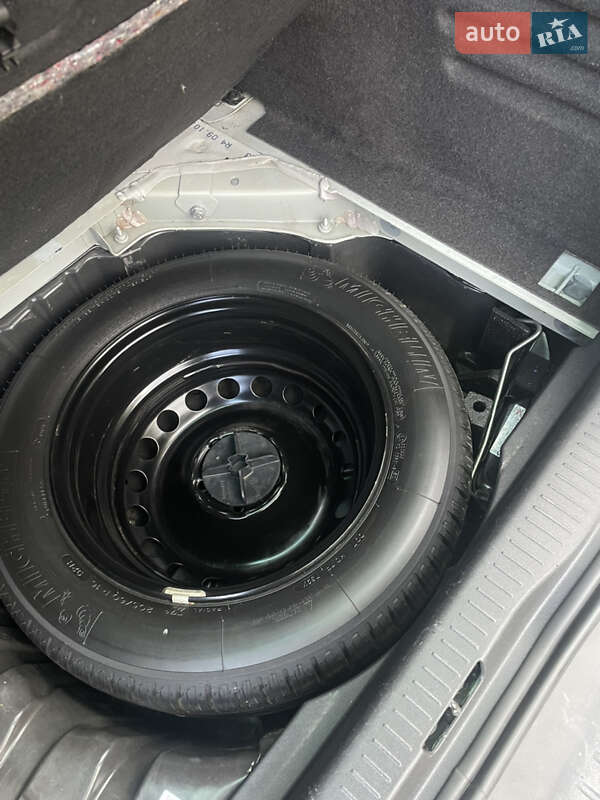 Минивэн Renault Scenic 2010 в Луцке