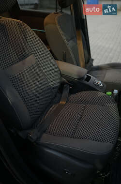 Минивэн Renault Scenic 2011 в 