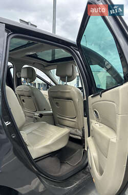 Минивэн Renault Scenic 2010 в 