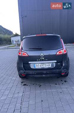 Минивэн Renault Scenic 2010 в 