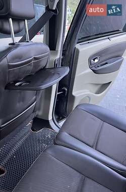 Минивэн Renault Scenic 2010 в 