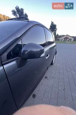Минивэн Renault Scenic 2010 в 