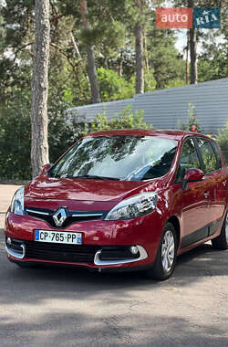 Минивэн Renault Scenic 2013 в 
